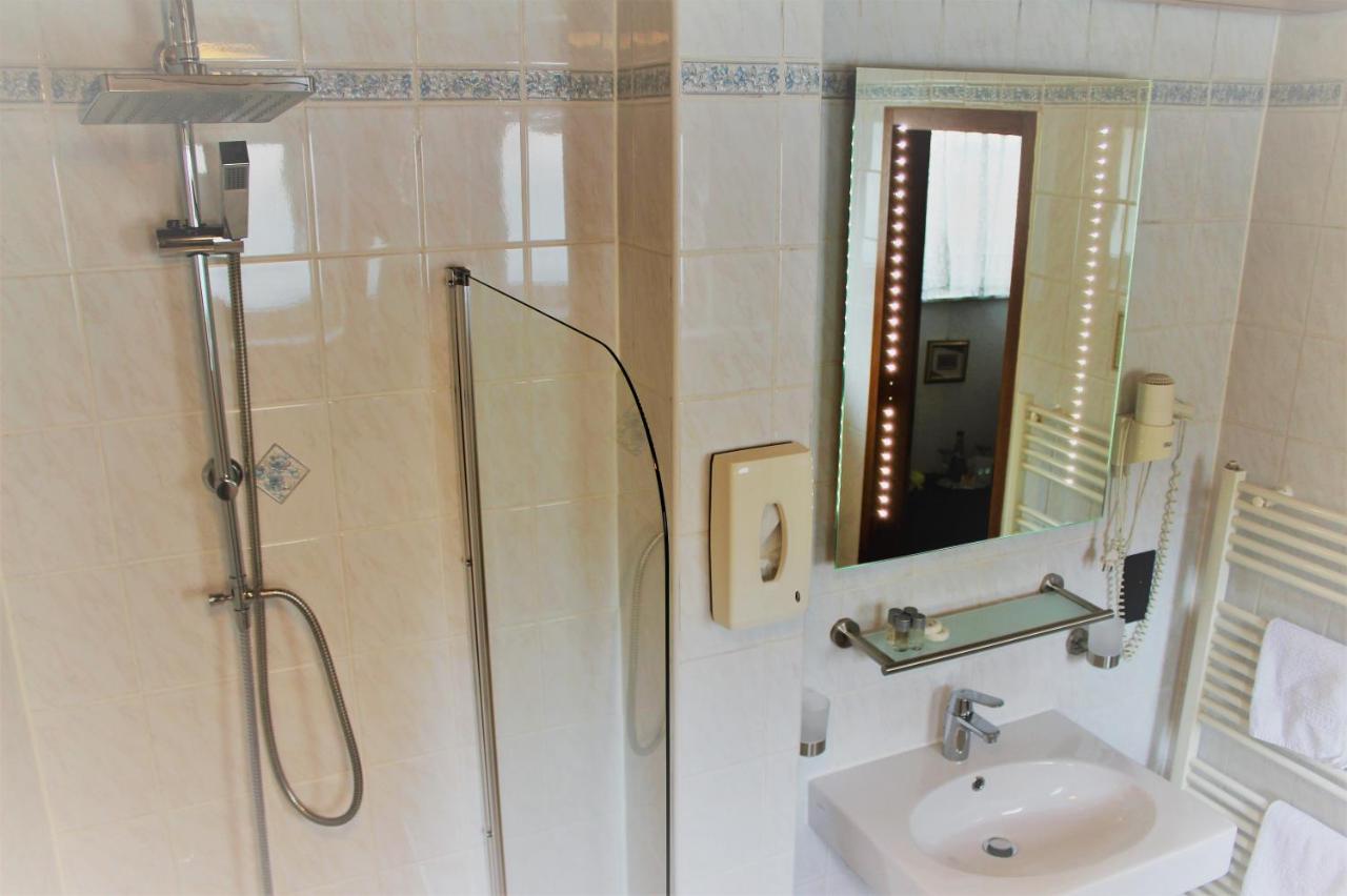 Hotel Restaurant Post Italia Albstadt Dış mekan fotoğraf